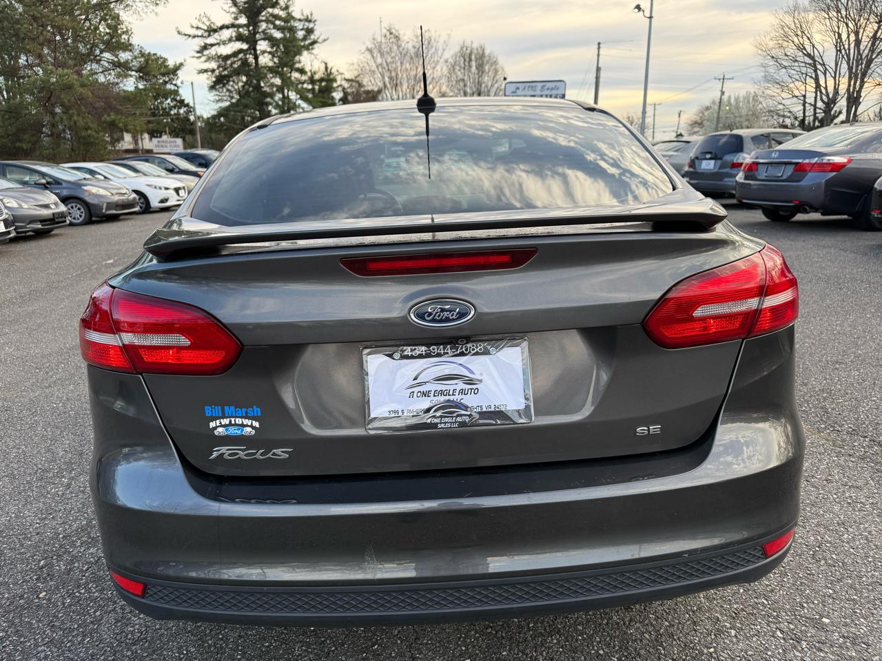 Ford Focus SE Sedan 2015