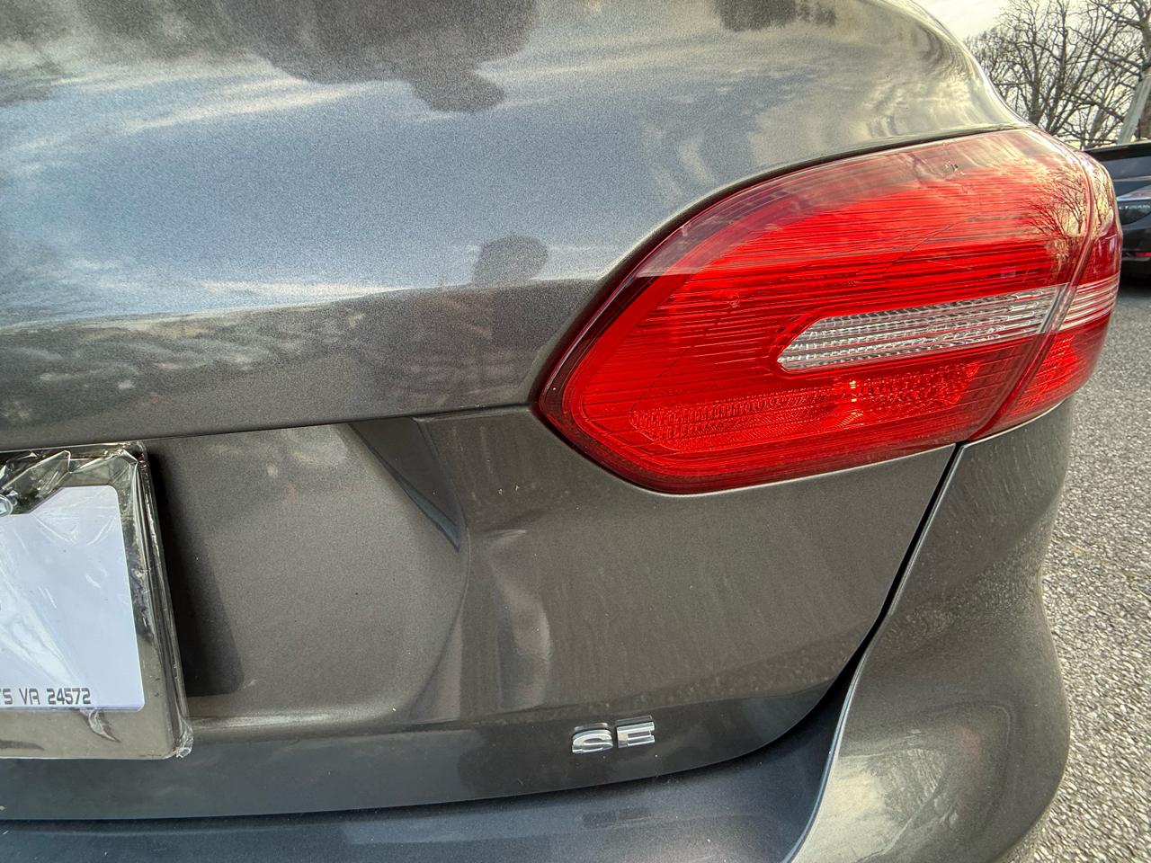 Ford Focus SE Sedan 2015