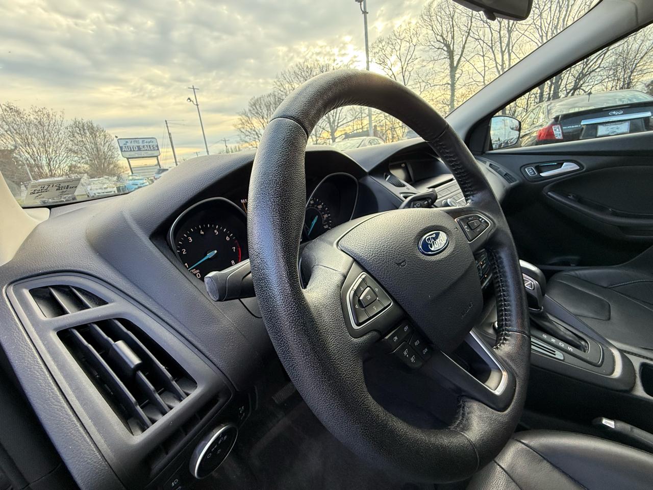 Ford Focus SE Sedan 2015