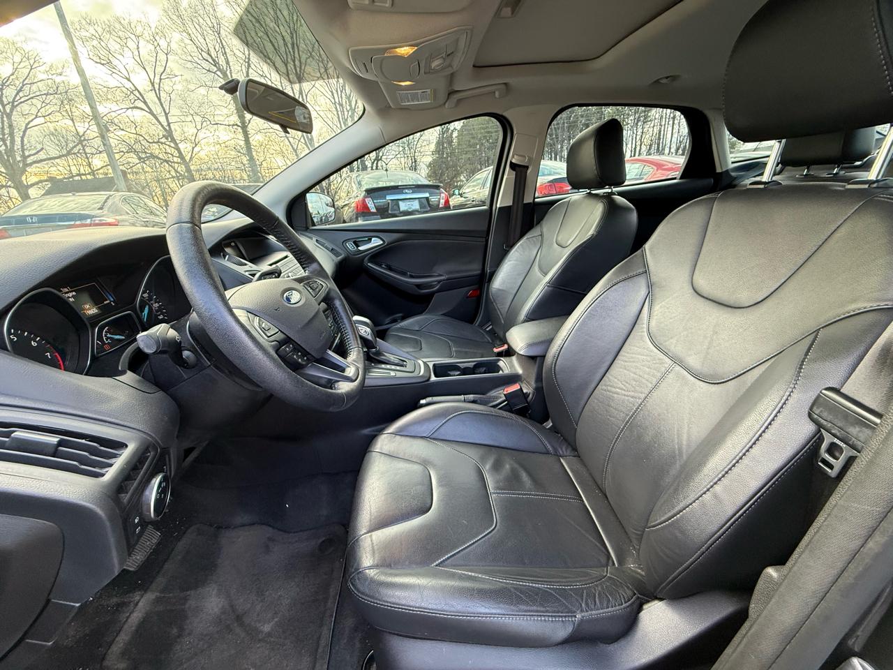 Ford Focus SE Sedan 2015