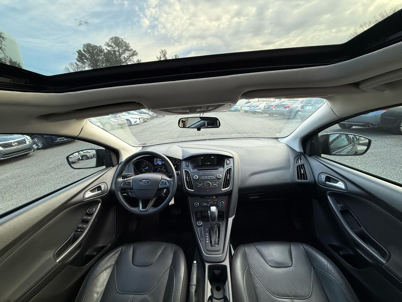 Ford Focus SE Sedan 2015