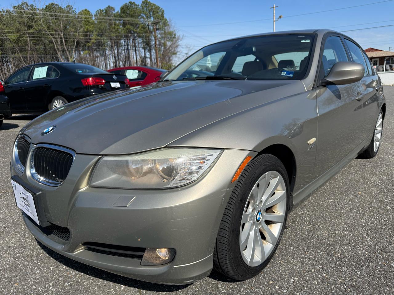 BMW 3-Series 328i xDrive 2011