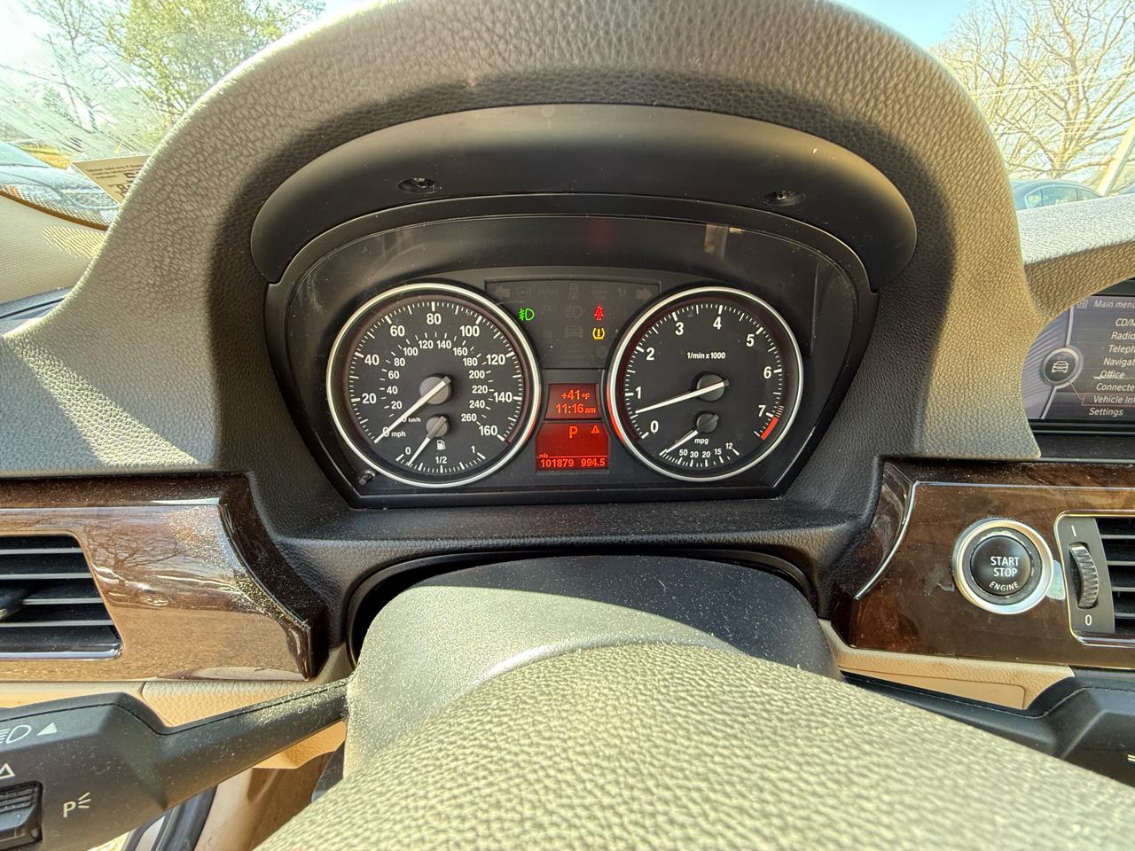 BMW 3-Series 328i xDrive 2011