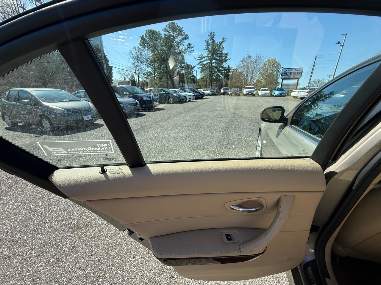 BMW 3-Series 328i xDrive 2011