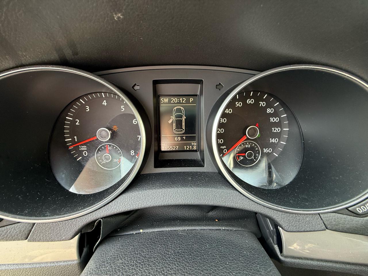 Volkswagen Golf 2.5L Conv & Sunroof 4 Door PZEV 2013