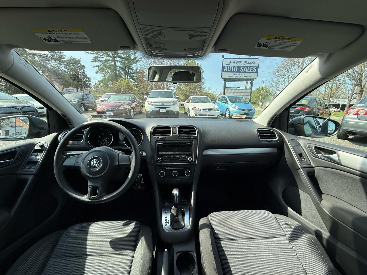 Volkswagen Golf 2.5L Conv & Sunroof 4 Door PZEV 2013