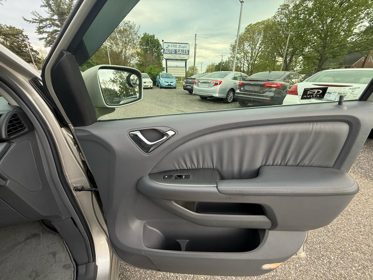 Honda Odyssey EX w/ Leather DVD 2005