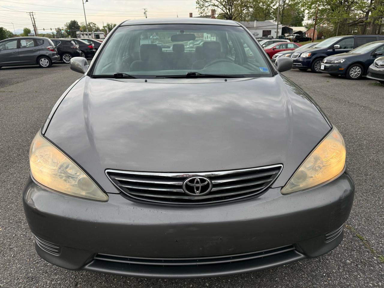 Toyota Camry LE 4D Sedan 2006