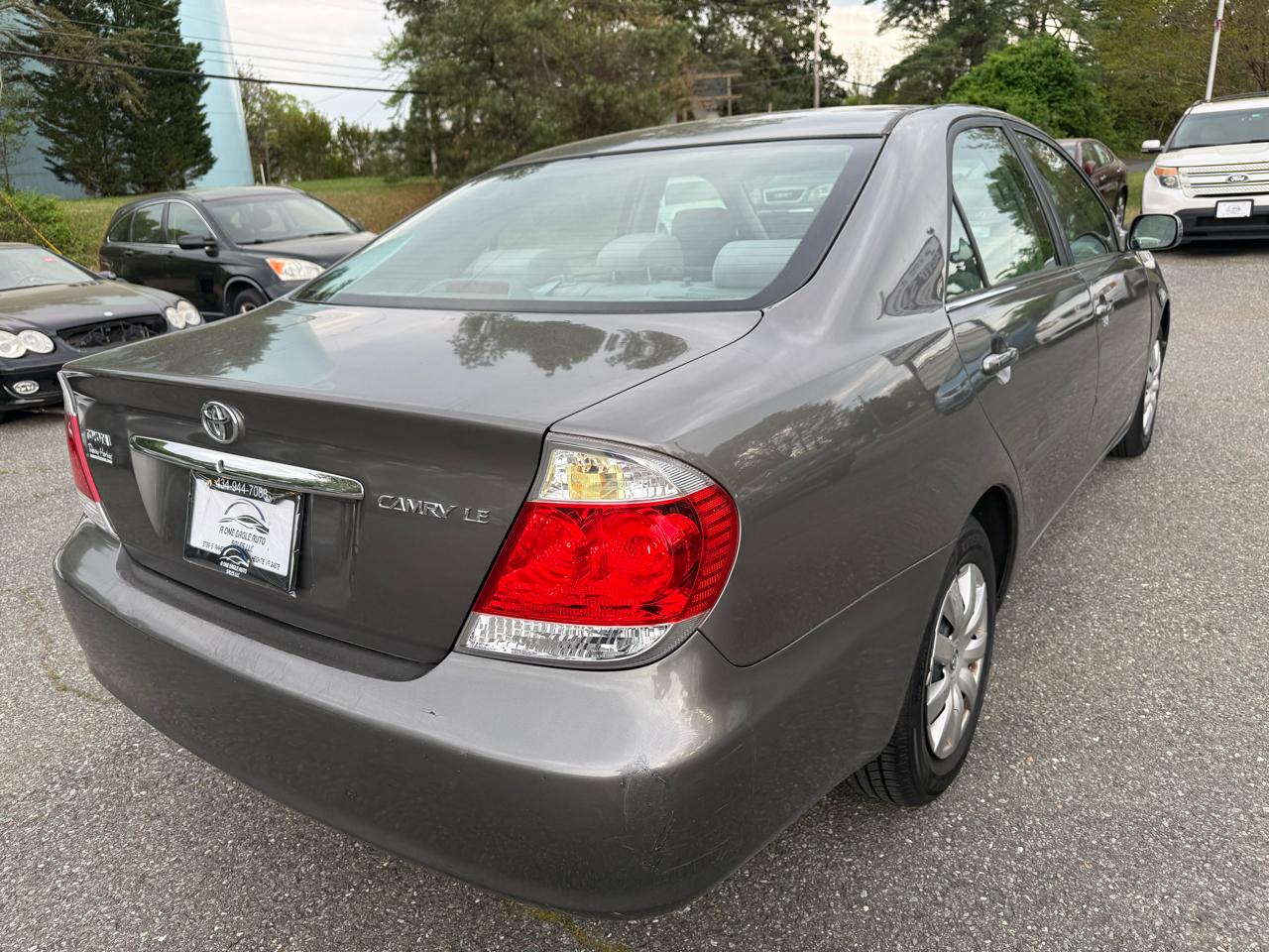 Toyota Camry LE 4D Sedan 2006