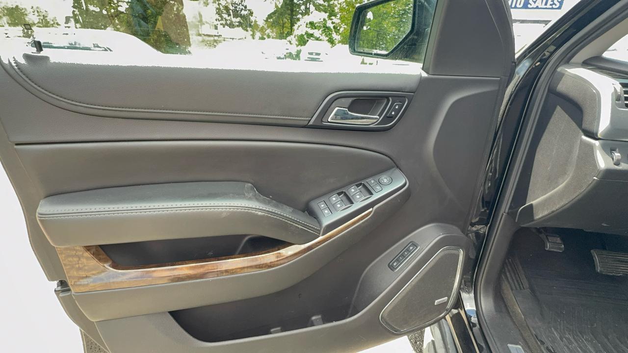 Chevrolet Suburban LT 4WD 2016