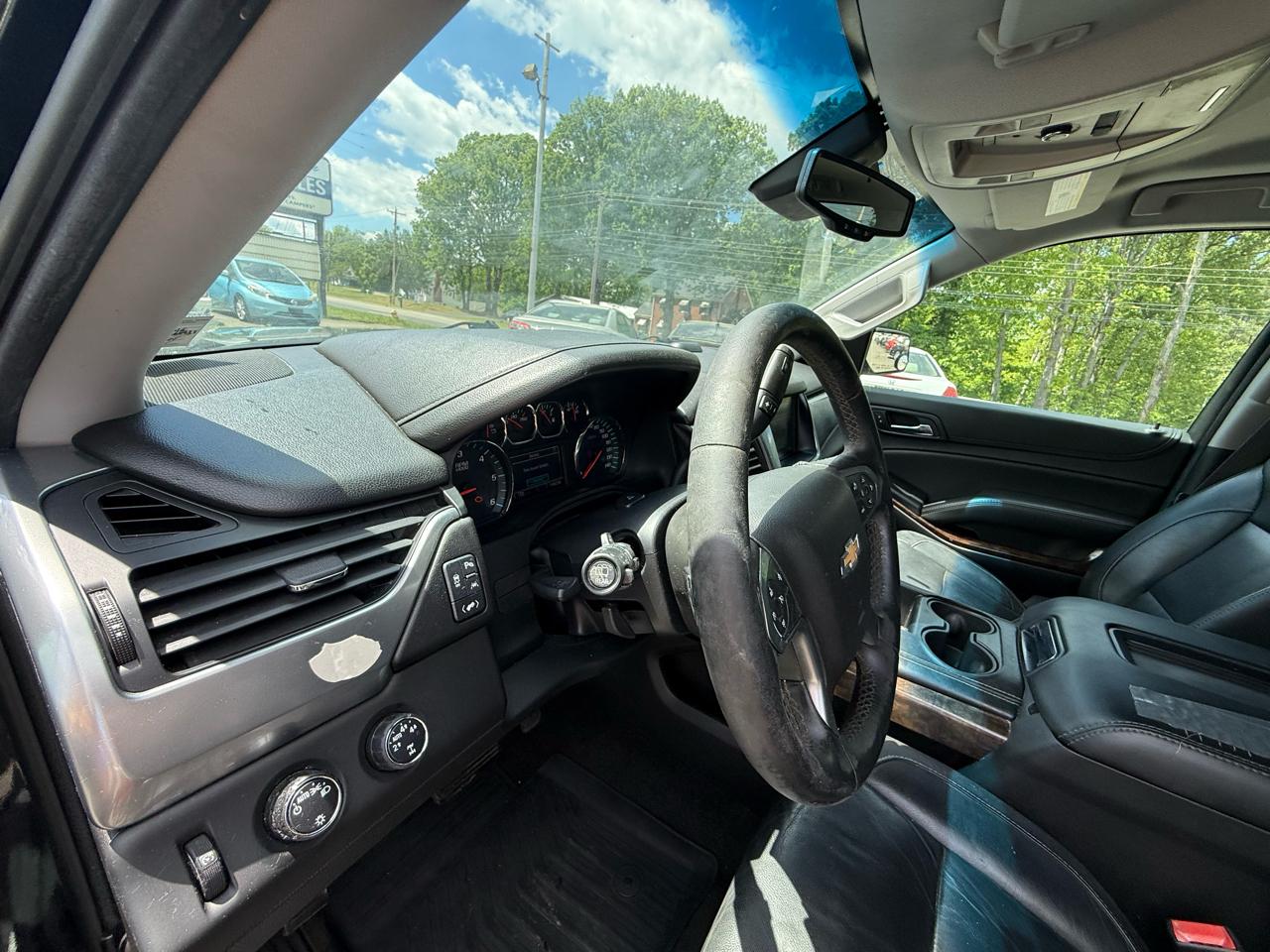 Chevrolet Suburban LT 4WD 2016