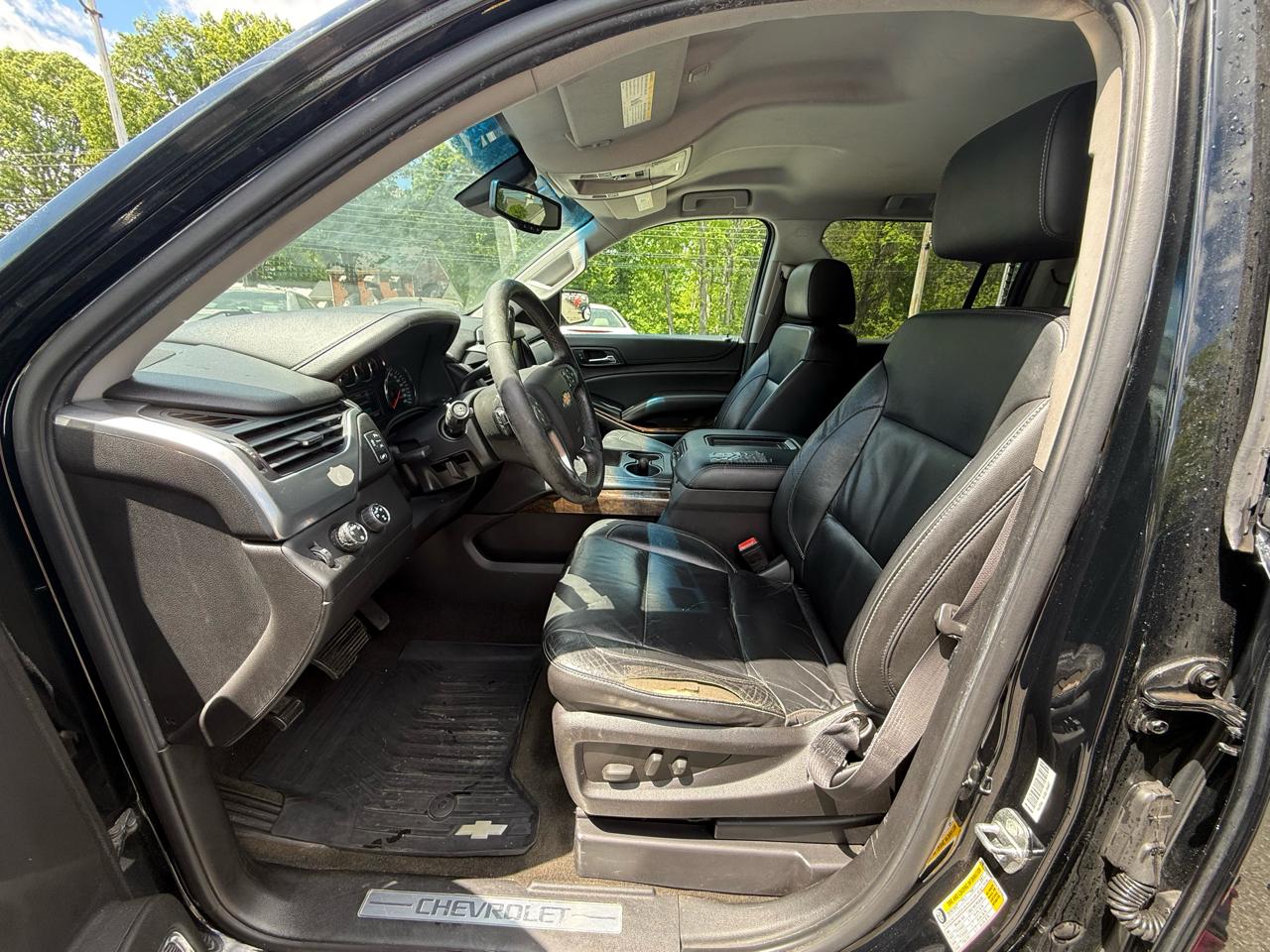 Chevrolet Suburban LT 4WD 2016