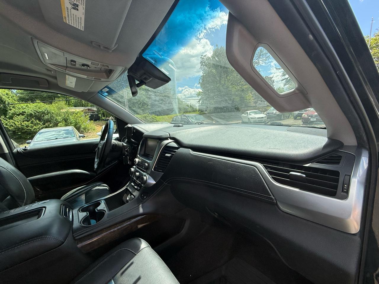 Chevrolet Suburban LT 4WD 2016