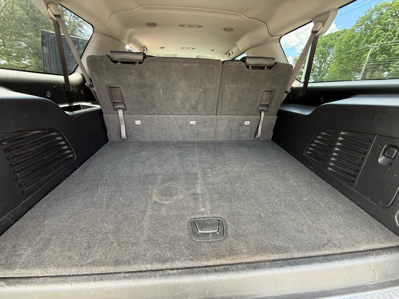 Chevrolet Suburban LT 4WD 2016