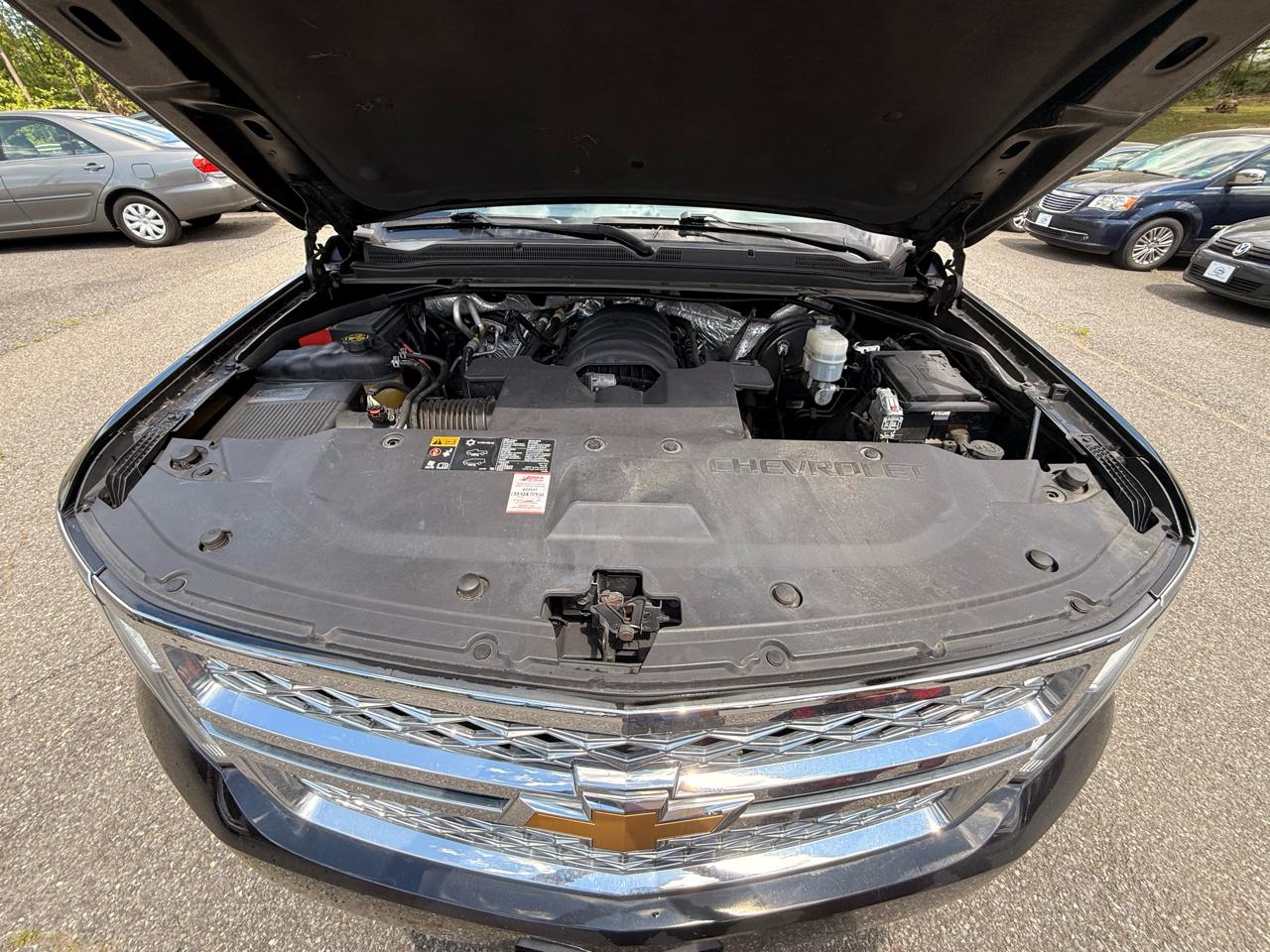 Chevrolet Suburban LT 4WD 2016