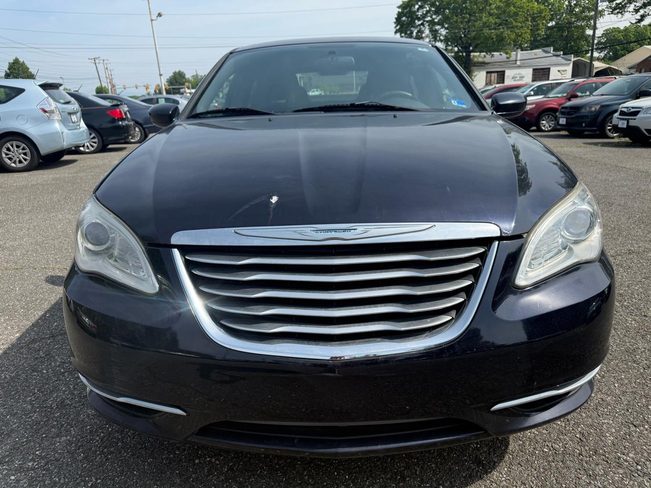 Chrysler 200 Touring 2012