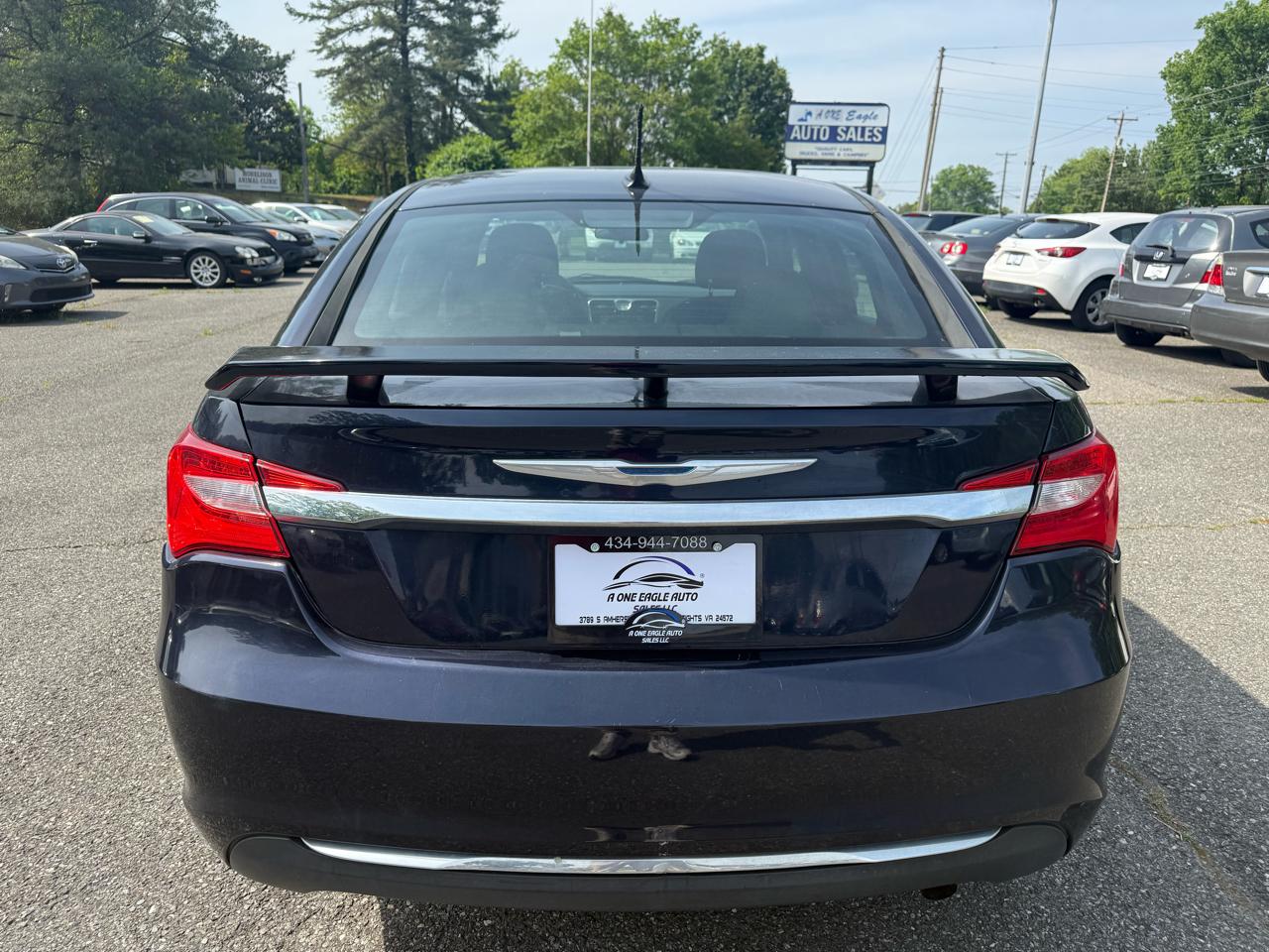 Chrysler 200 Touring 2012