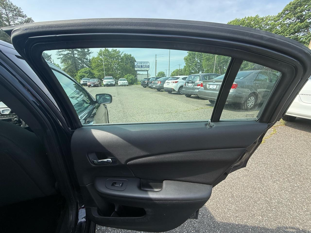 Chrysler 200 Touring 2012