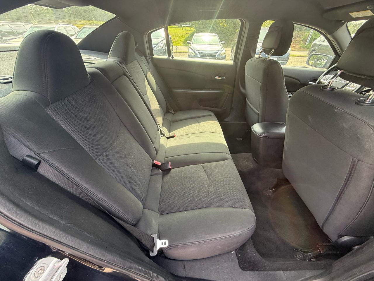 Chrysler 200 Touring 2012