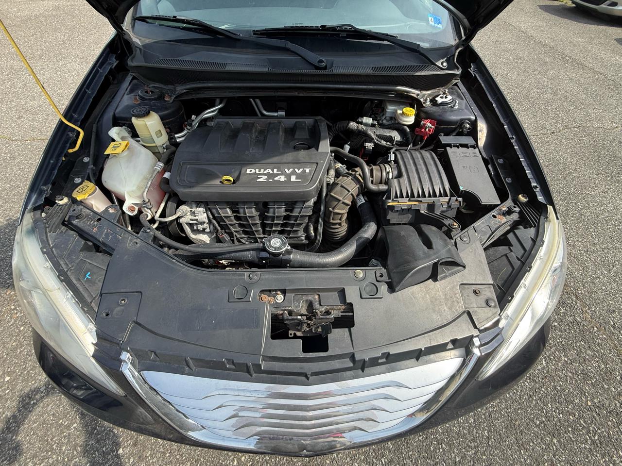 Chrysler 200 Touring 2012