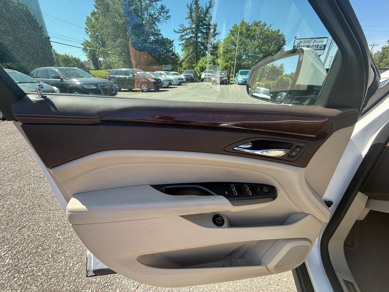 Cadillac SRX Luxury Collection FWD 2015