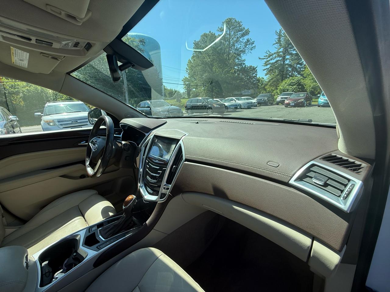 Cadillac SRX Luxury Collection FWD 2015