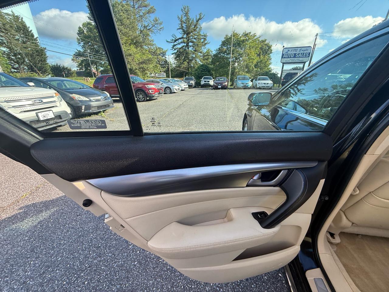 Acura TL 5-Speed AT 2009