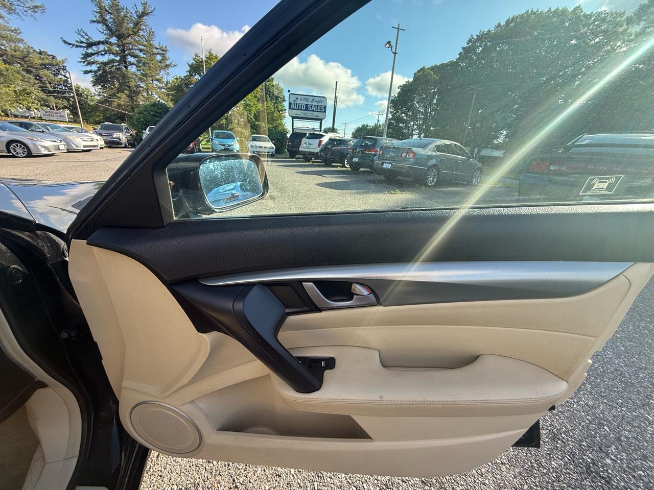 Acura TL 5-Speed AT 2009