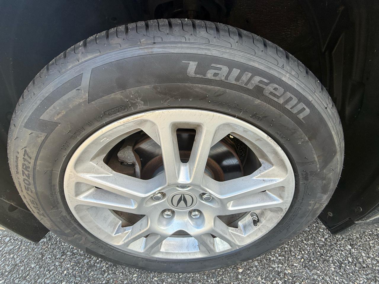 Acura TL 5-Speed AT 2009