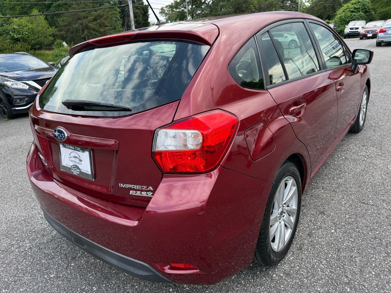 Subaru Impreza 2.0i Premium PZEV 5-Door 2016