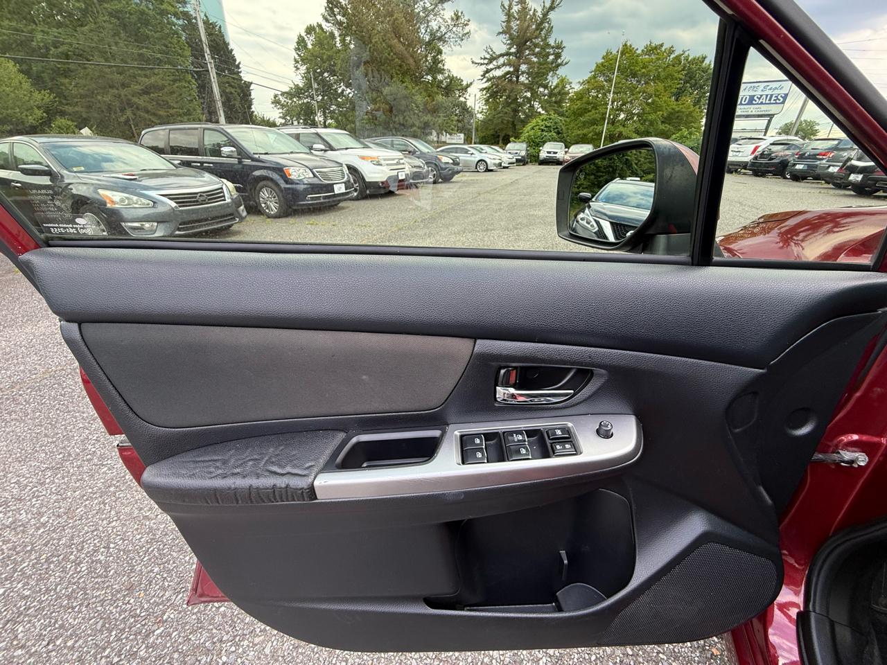Subaru Impreza 2.0i Premium PZEV 5-Door 2016