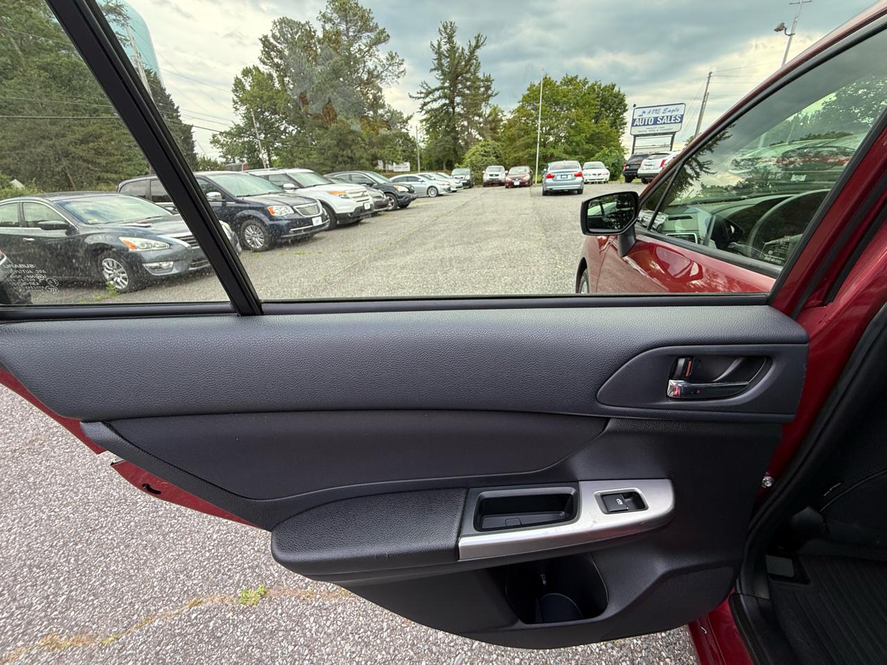 Subaru Impreza 2.0i Premium PZEV 5-Door 2016