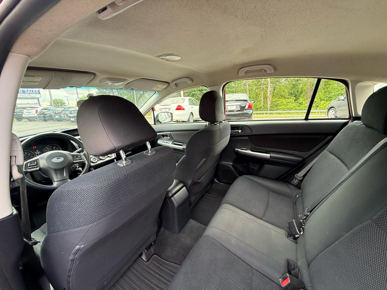 Subaru Impreza 2.0i Premium PZEV 5-Door 2016