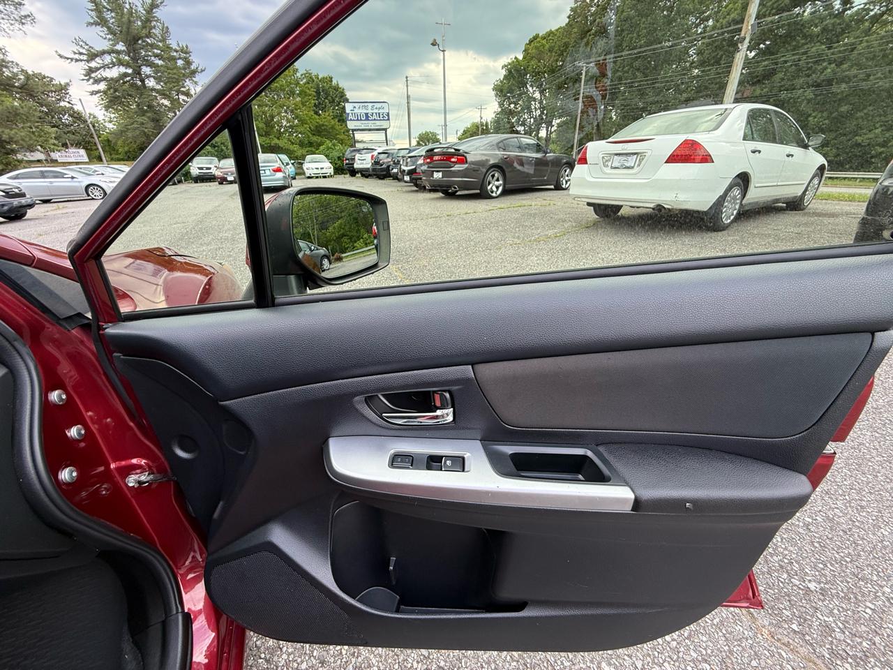 Subaru Impreza 2.0i Premium PZEV 5-Door 2016