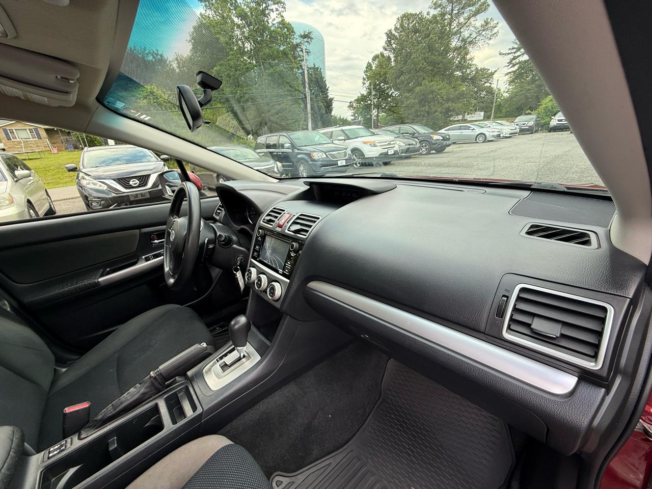 Subaru Impreza 2.0i Premium PZEV 5-Door 2016