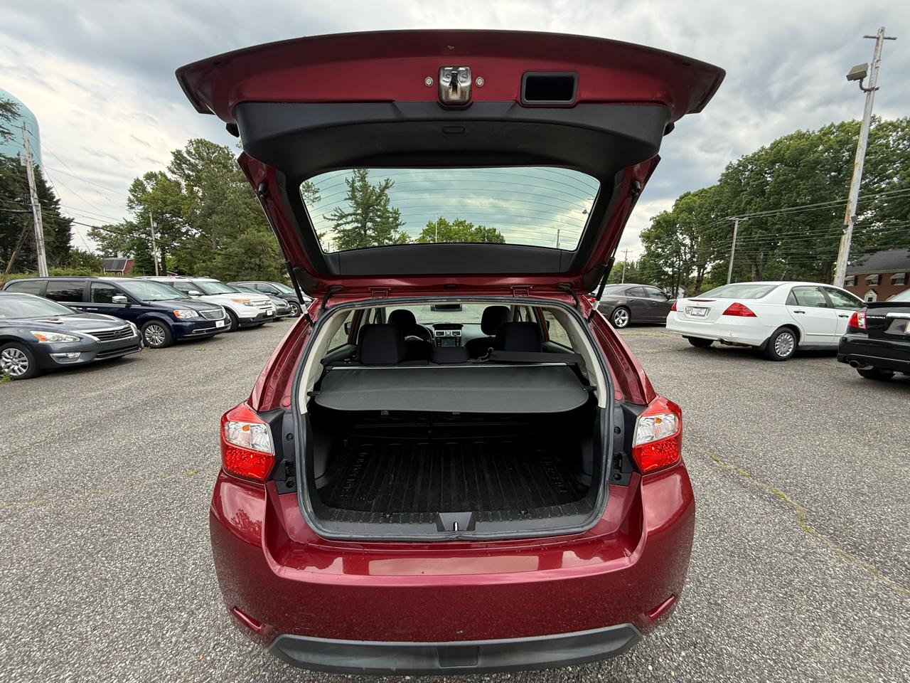 Subaru Impreza 2.0i Premium PZEV 5-Door 2016