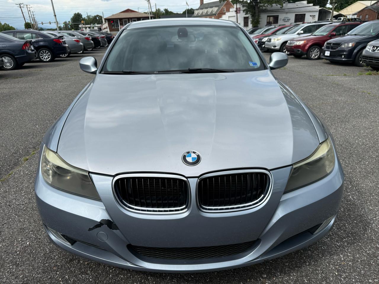 BMW 3-Series 328i SA 2011