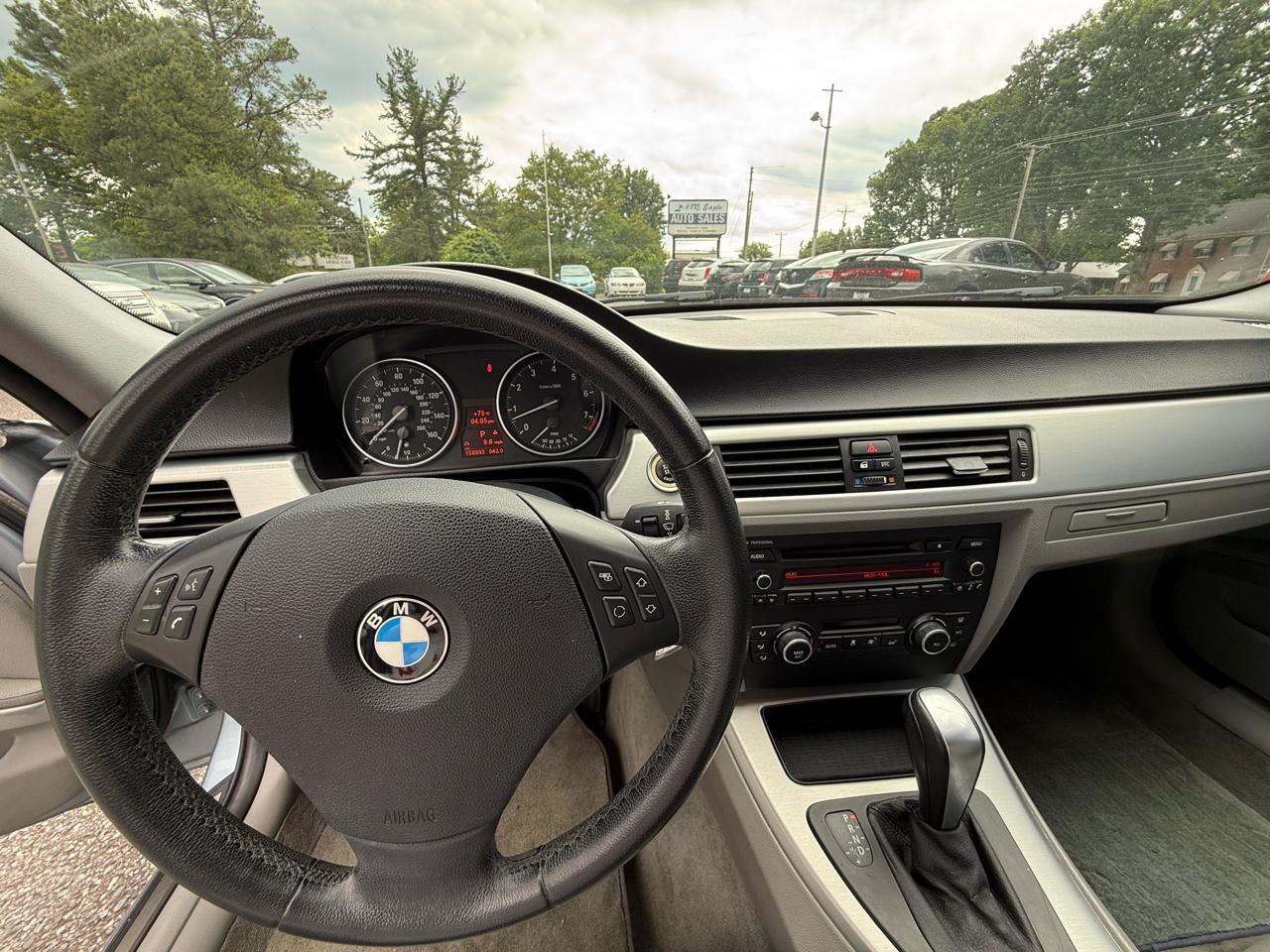 BMW 3-Series 328i SA 2011