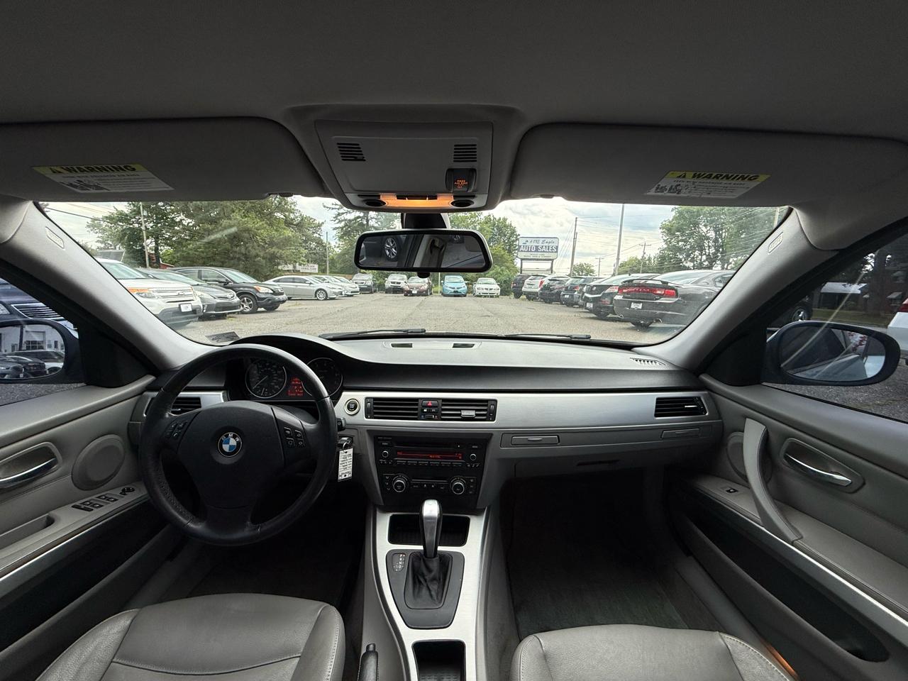 BMW 3-Series 328i SA 2011