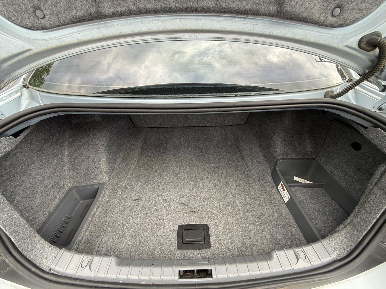 BMW 3-Series 328i SA 2011