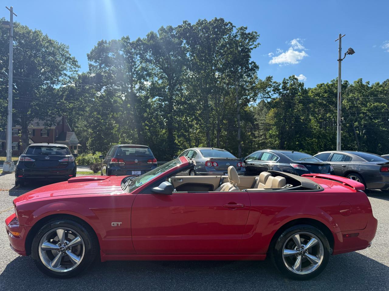 Ford Mustang GT Deluxe Convertible 2007