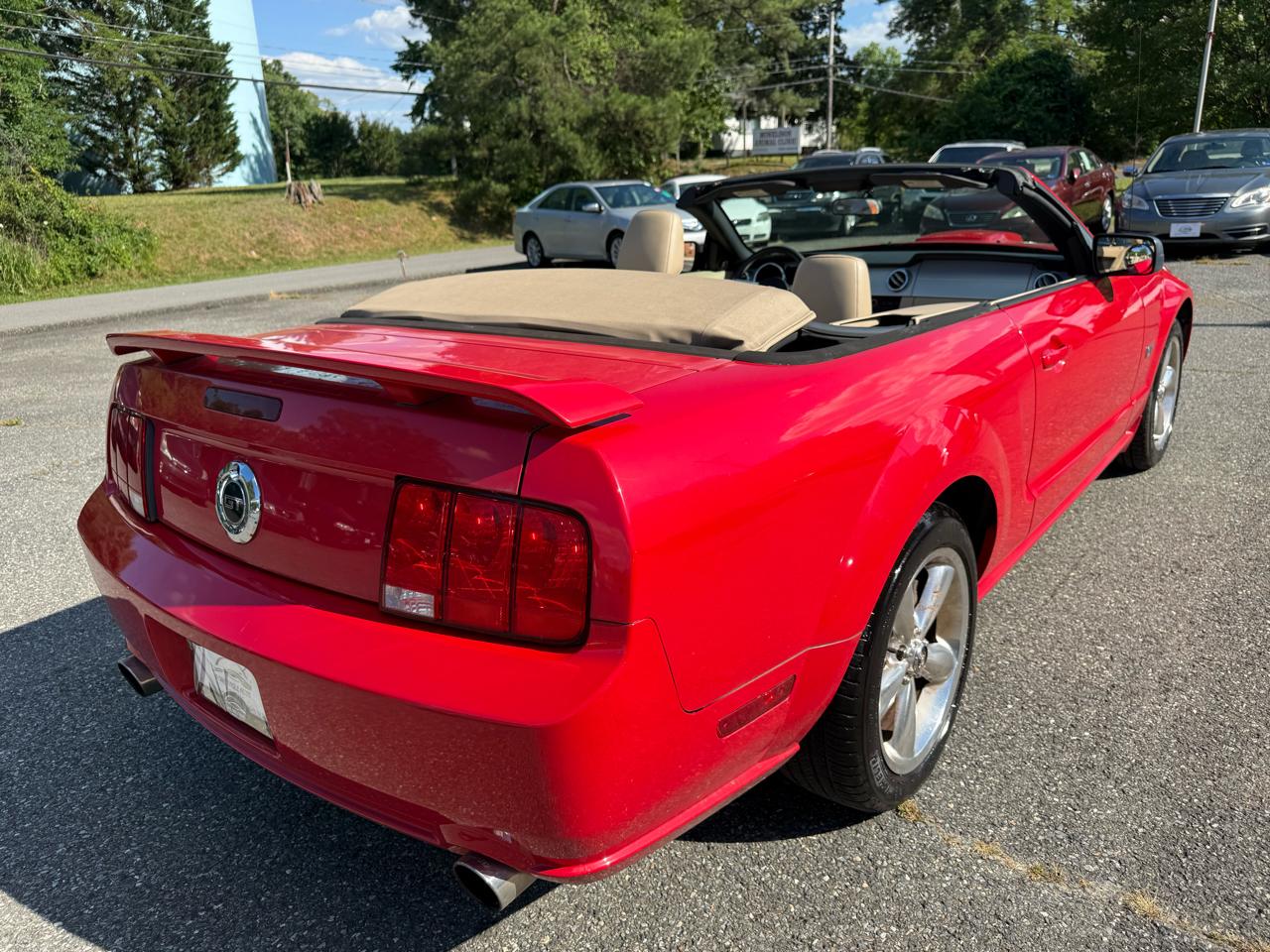 Ford Mustang GT Deluxe Convertible 2007