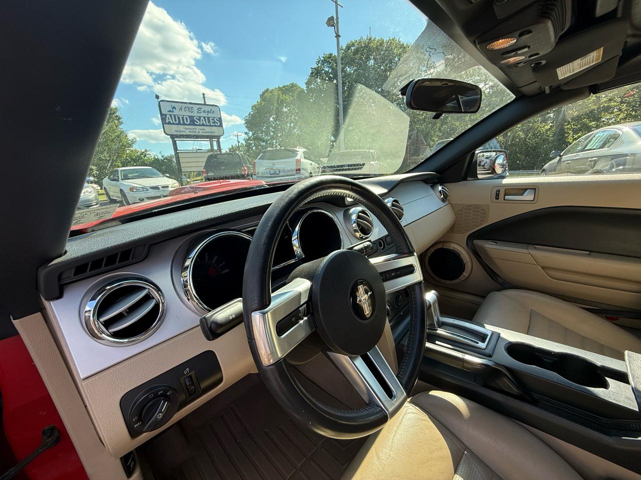 Ford Mustang GT Deluxe Convertible 2007
