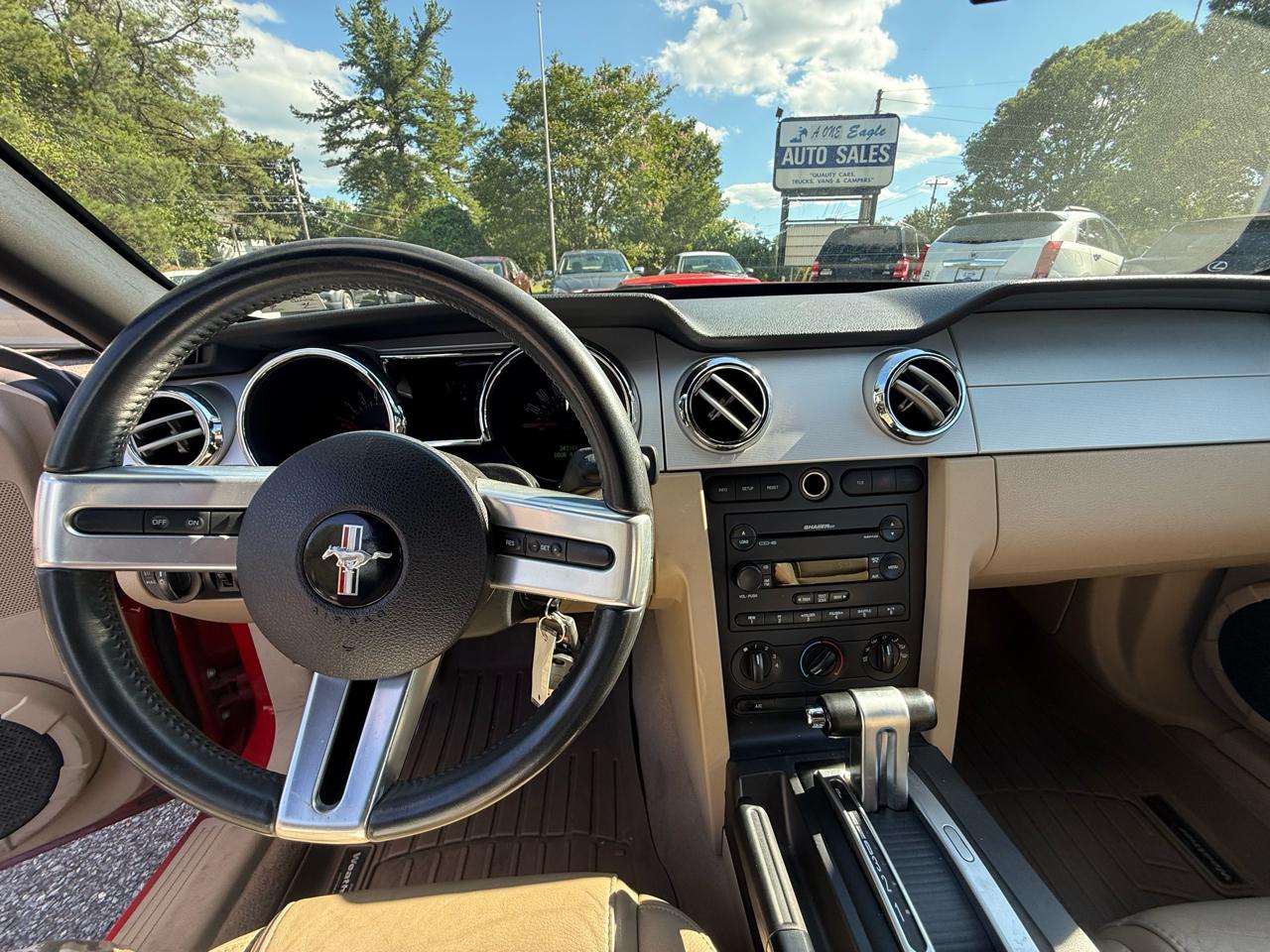 Ford Mustang GT Deluxe Convertible 2007
