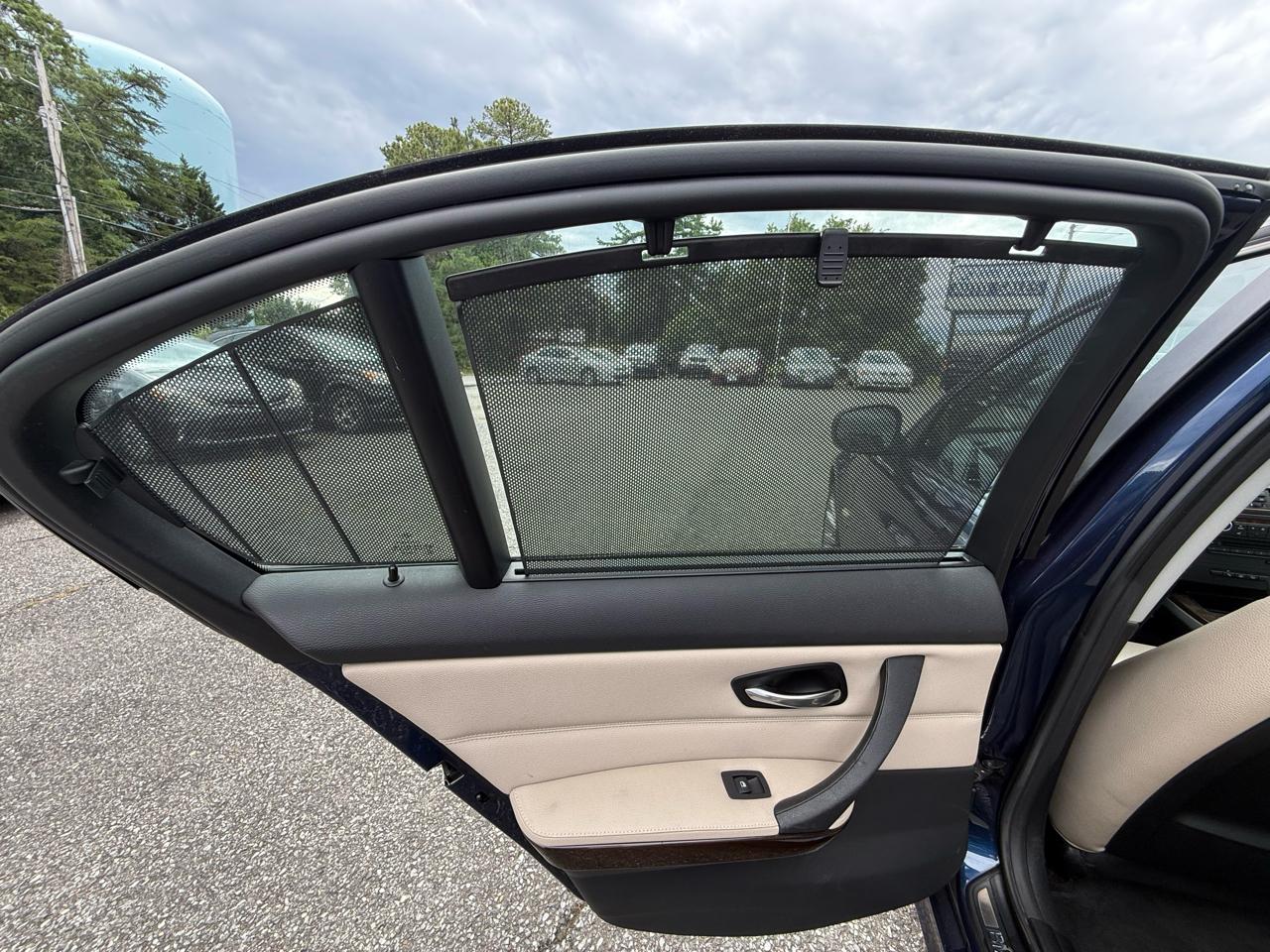 BMW 3-Series 328i xDrive 2011