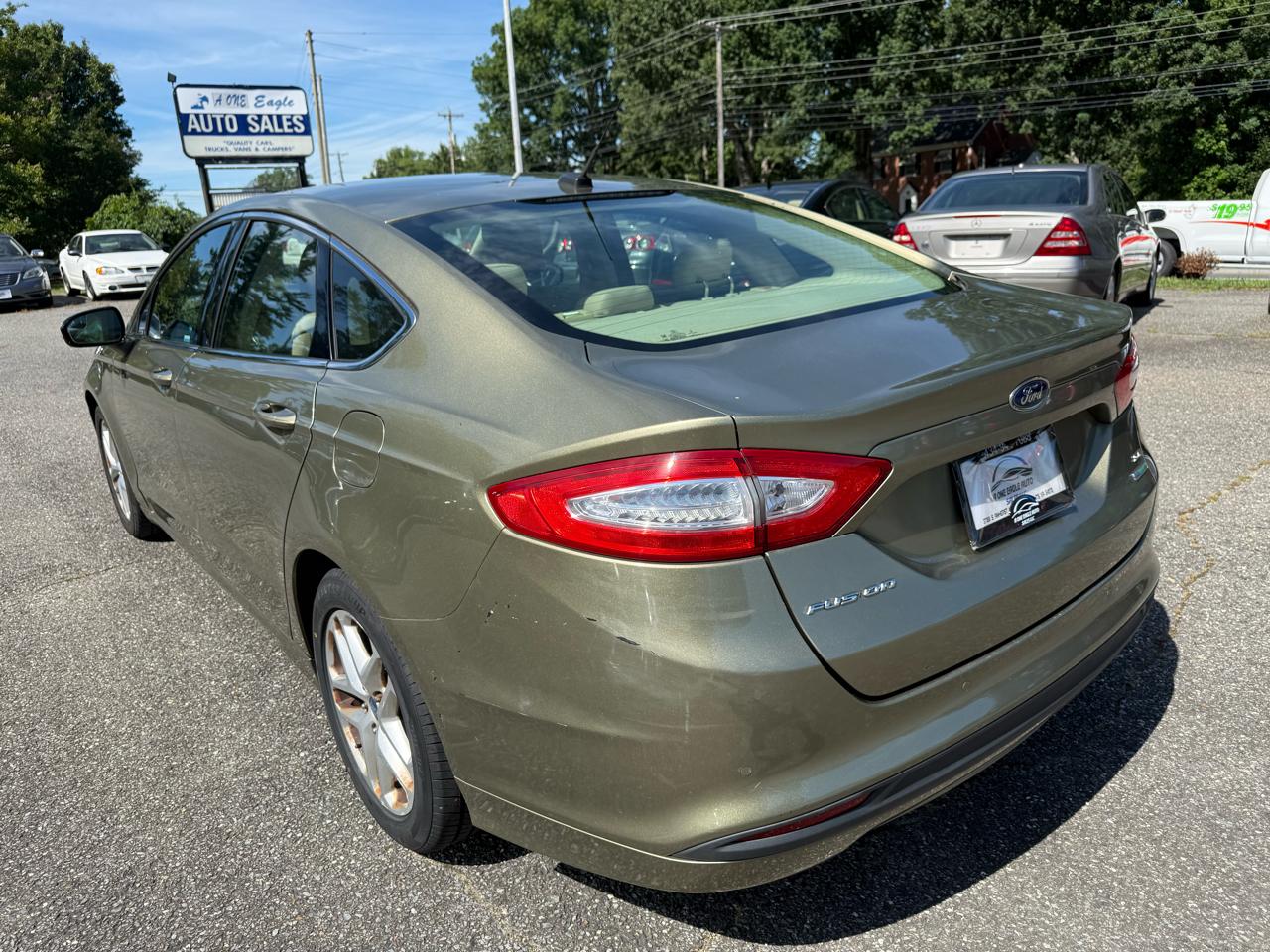 Ford Fusion SE 2013