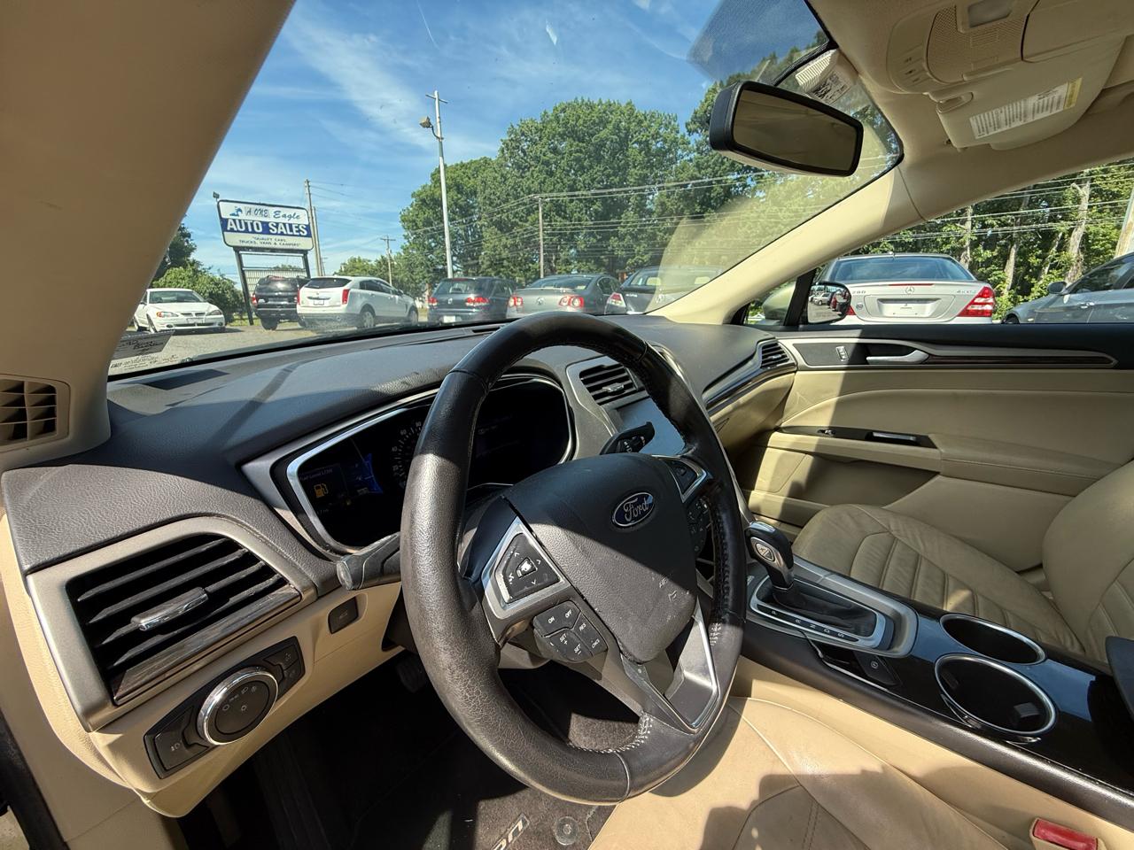 Ford Fusion SE 2013