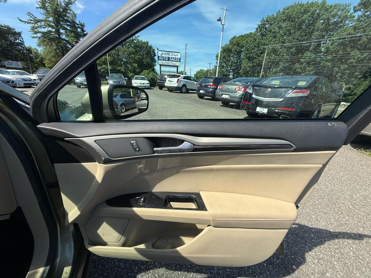 Ford Fusion SE 2013