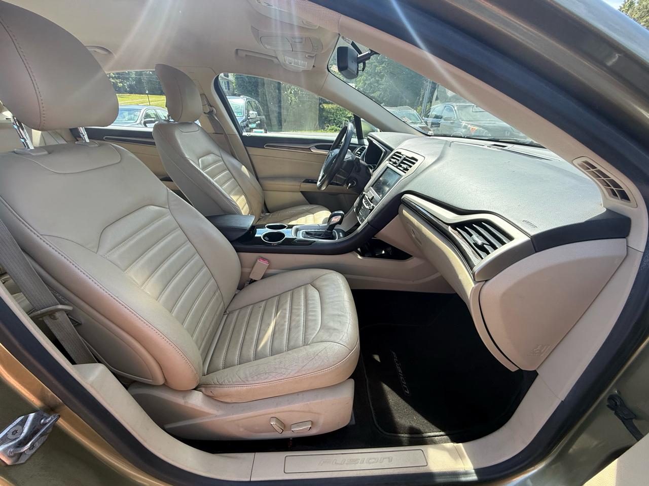 Ford Fusion SE 2013