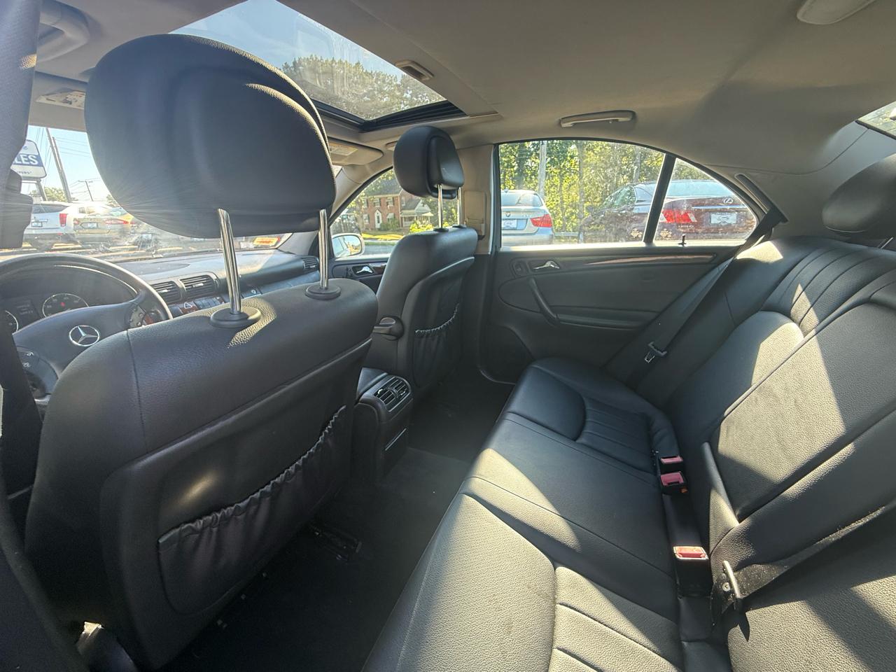 Mercedes-Benz C-Class C280 Luxury Sedan 4Matic 2007